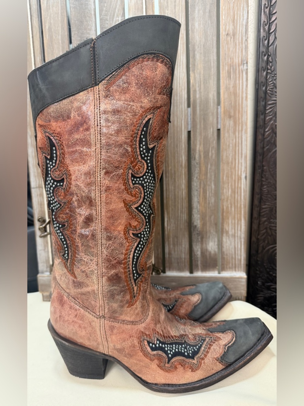 NEW CORRAL tall snip toe western boot in black studded 8.5 cowboy